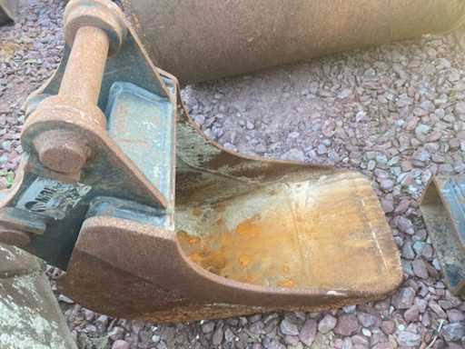 Volvo - 2013 - Găleată