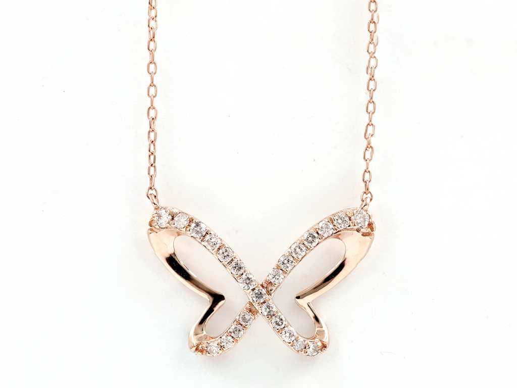 18 KT Pink gold Necklace with Pendant With Natural Diamonds