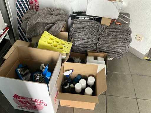 Partij diversen waaronder autoclean producten