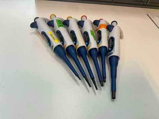 BIOHIT Pipettes (6x)