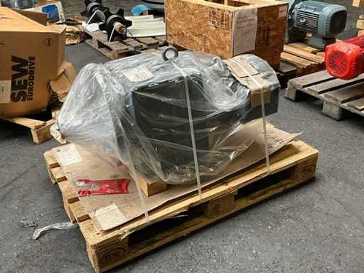 SEW Eurodrive Elektromotor + Getriebe