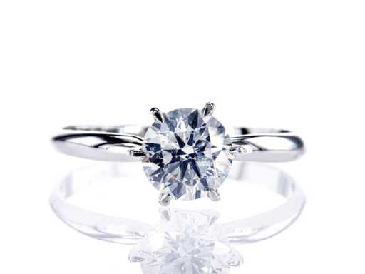 14 krt. Bague en or blanc avec un CRT en diamant 1.51. Naturel