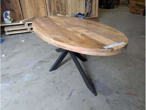 Dining table Mango oval 200 x 100 x 77cm. Metal spider leg