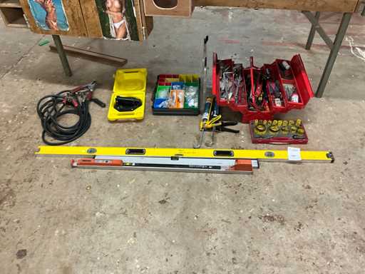 Lote de varias herramientas