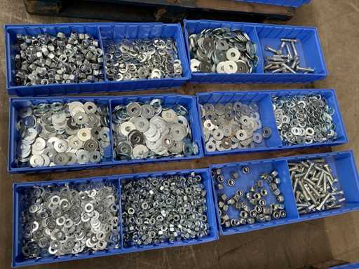 Batch of fasteners