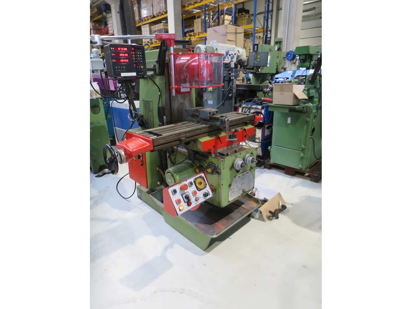 LAGUN FU 1250 Milling Machine – Universal