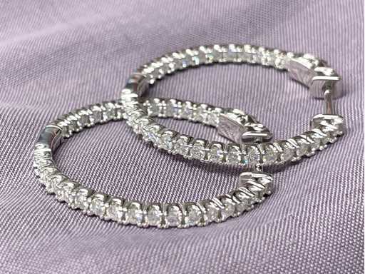 Exclusive loops set entirely with brilliants