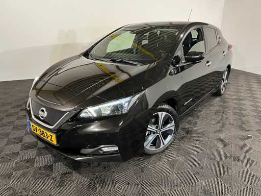 Nissan  LEAF  2.ZERO EDITION 40kWh, SV-383-Z