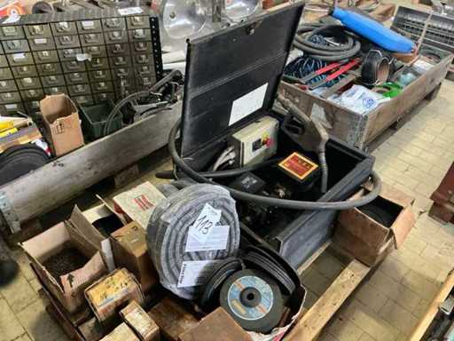 Stock di accessori,ricambi e giacenze di magazzino