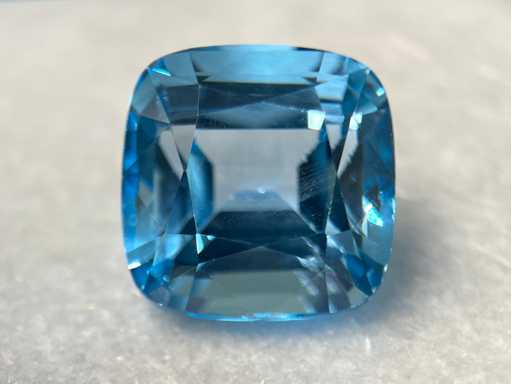 Blauwe topaas 39.30 carat