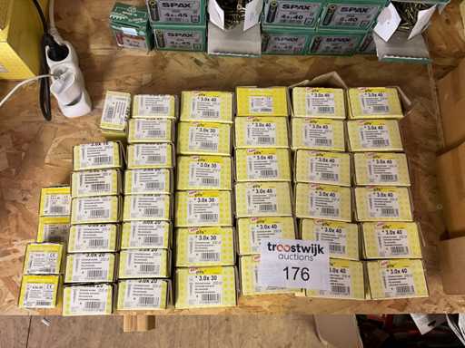 43 x dozen houtschroeven