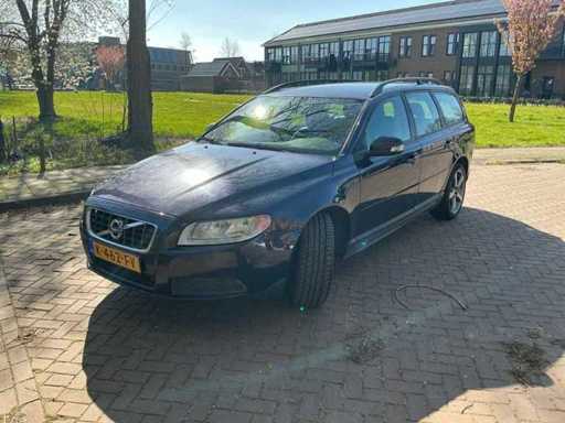 2010 Volvo V70 2,5T Momentum Pkw