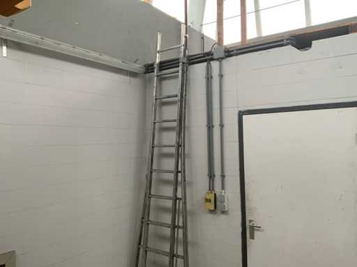 Wiense Leiter und Treppe