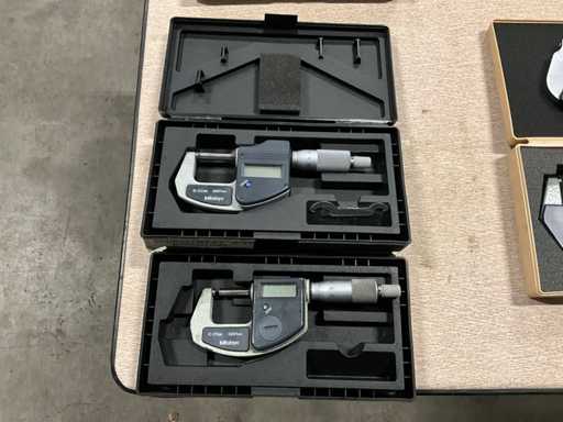 Mitutoyo 0,001 Buitenmaat micrometer (2x)