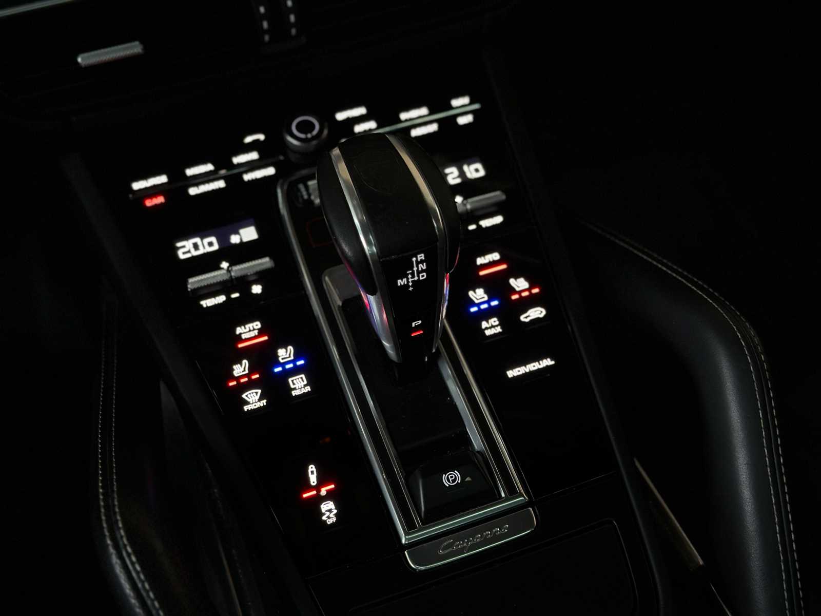 Porsche Cayenne Coupe Turbo S E-Hybrid 4.0 V8 -TECHART CARBON- 680pk 2020 (Origineel-NL), J-707-RT