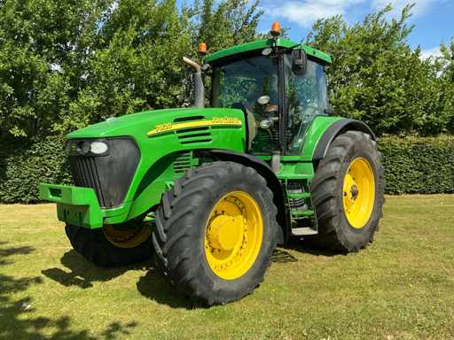 2004 John Deere 7920 Tractor agricol cu trac?iune integral?