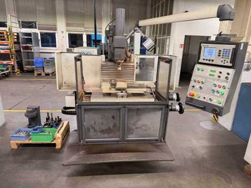 AVIA - FNE 40P - 2013 - SK40 Universal-Werkzeugfräsmaschine