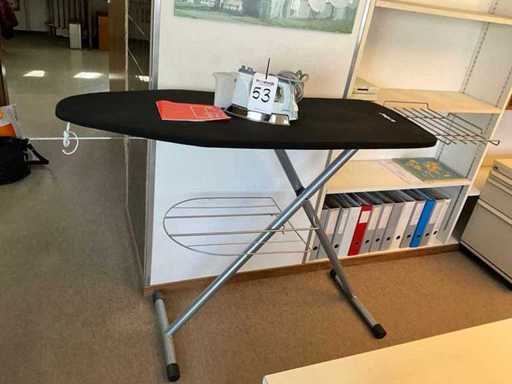 Jura stoomijzer met strijkplank