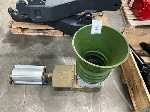 8" Suction Arm Hopper