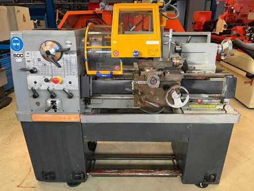 COLCHESTER - STUDENT 1800 - Universele draaibank