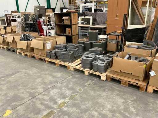 Party decoration letters, 7 pallets