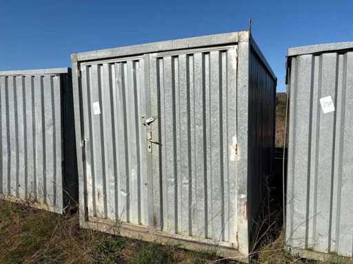 Recipiente galvanizate cu construcție rapidă + rafturi