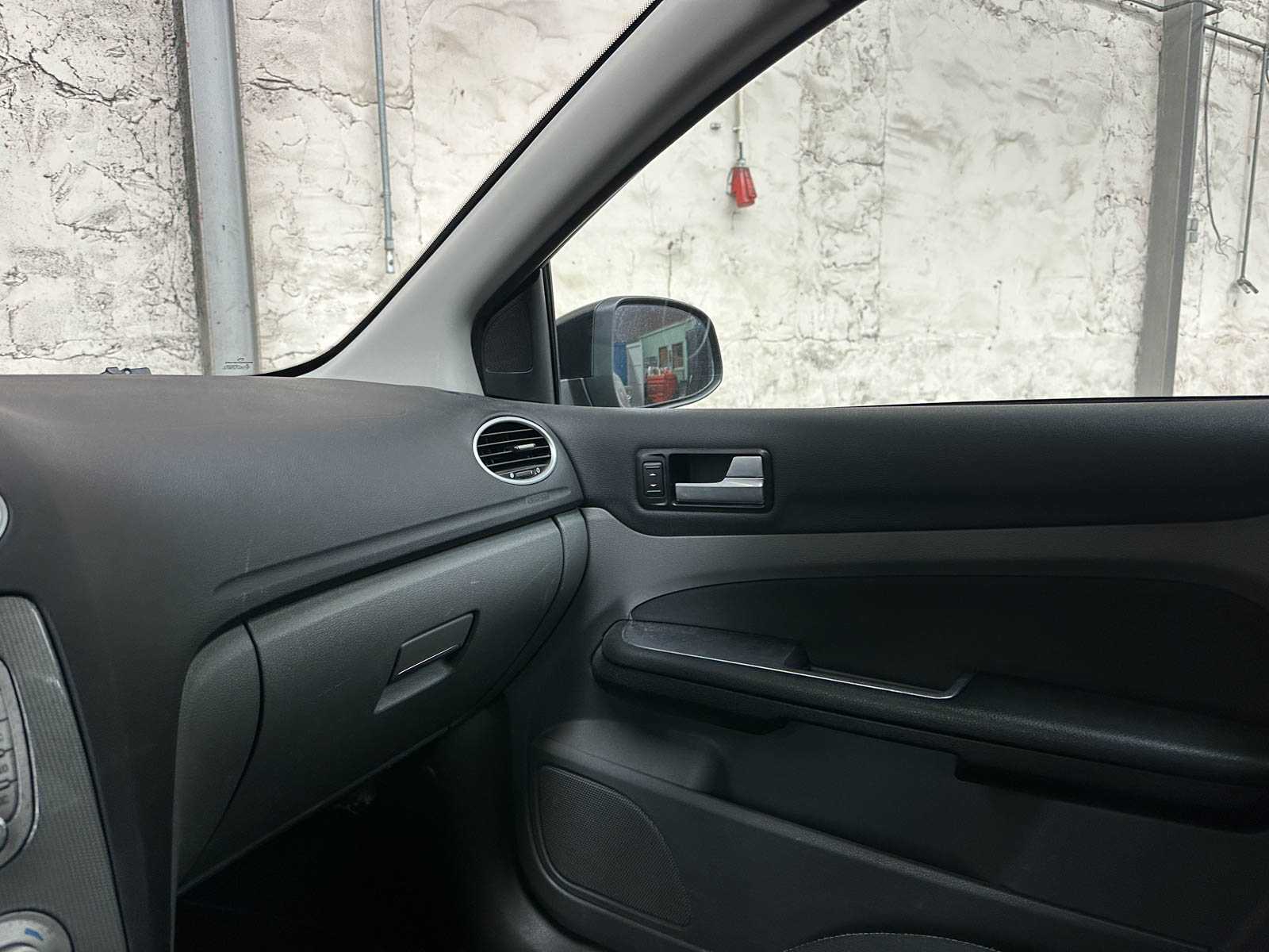 Ford Focus Wagon 1.8 Limited Flex.F. 123hp 2011, 96-NZR-8