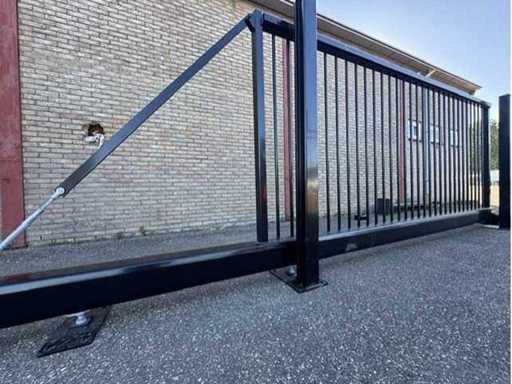 Kopal Taurus T2 Ausleger Schiebetor (6 Meter – ungenutzt)