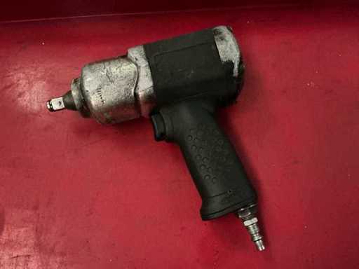 Pneumatic Impact Wrench