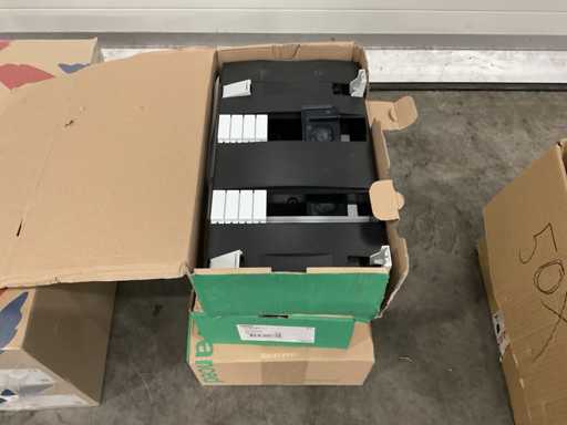 Quadro di distribuzione Schneider Electric Advanced (3x)