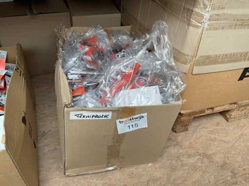 1 partij stoeldoppen; viltglijders