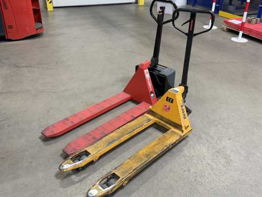   2 transpalettes à main