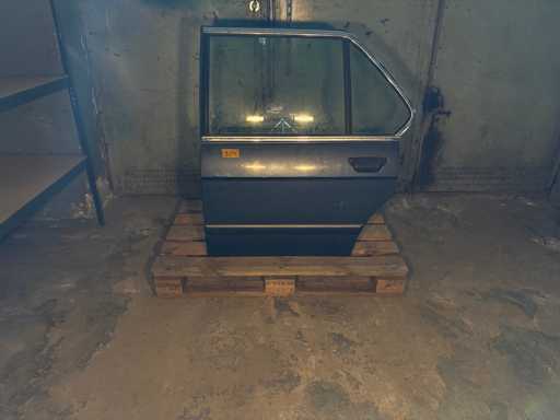 BMW - Deur - E28 535 528 525 - Carrosserieonderdeel