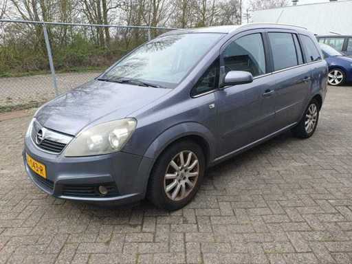 Opel Zafira 1.6 Essential, JL-043-R