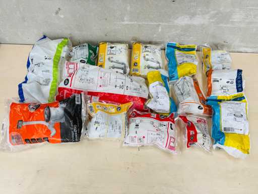 VALENTIN (x15) - diverse sanitaire accessoires 