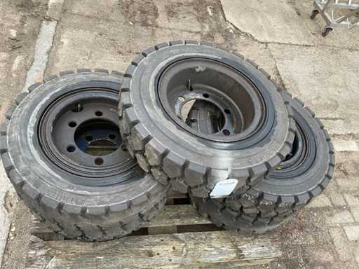 Trelleborg T-900 Velg met band (5x)