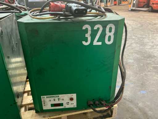 Hoppecke Track Acculader