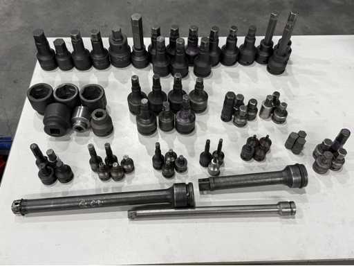   Inserts post-écrou