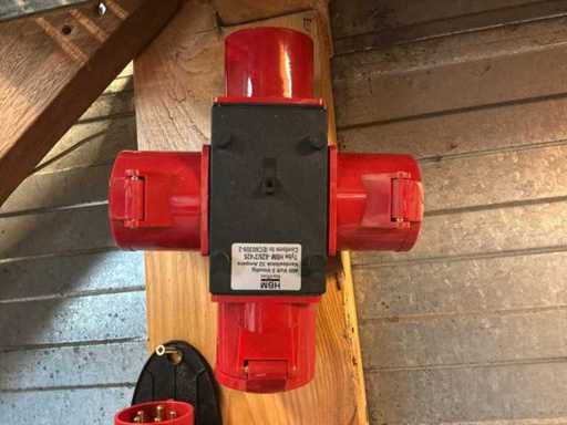 HBM 615/3*415 Bloc de distribuție a curentului de putere (4x)