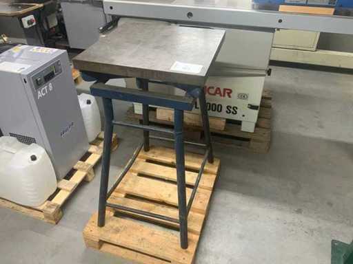 Flat table