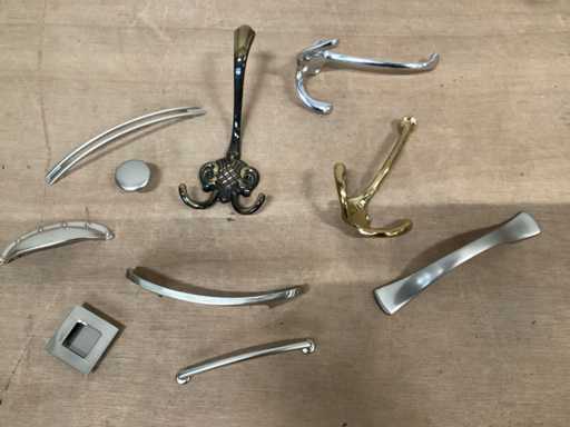 Avenue mix kavel diverse knoppen en grepen (125x)