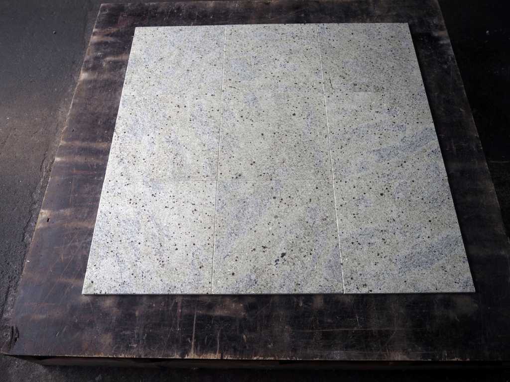 Natuursteen tegels 24,3m²