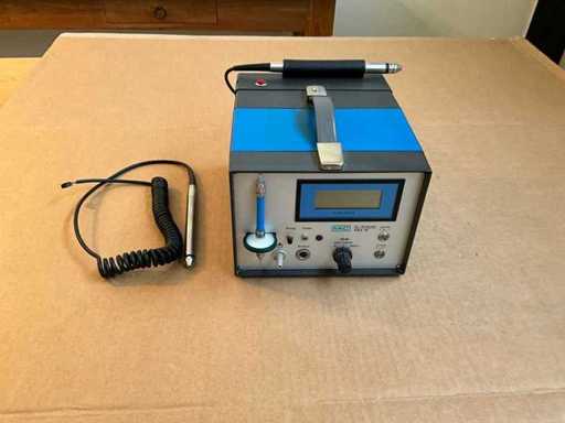 M&C PMA15 portable Oxygen gas Analyser