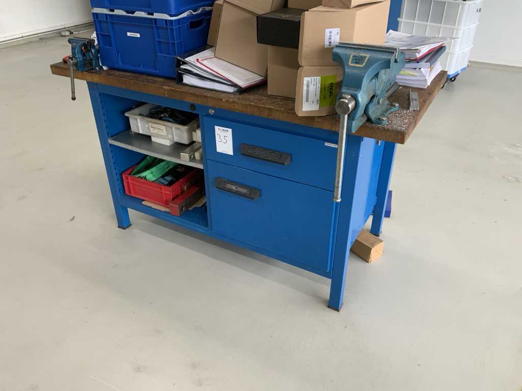 Kaiser and Kraft Workbench with 2 vices