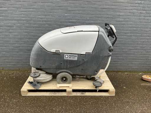 Balayeur Nilfisk BA 651