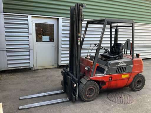 1985 Linde H30D Stivuitor