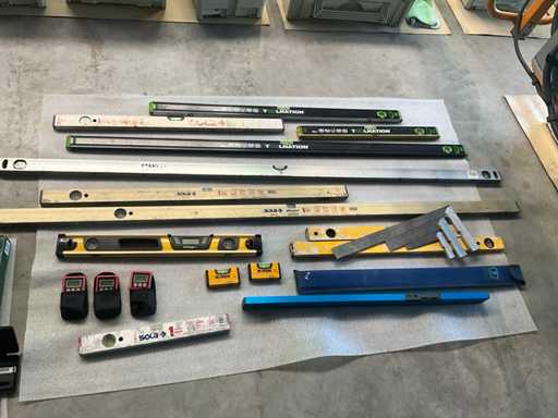 Diverse Waterpassen (12x)