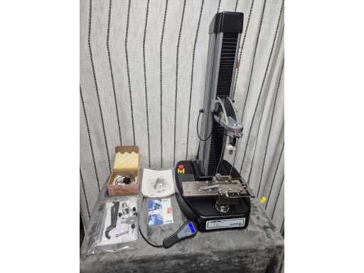 LLOYD Intruments - LS1 - Macchina per prove sui materiali - 2017