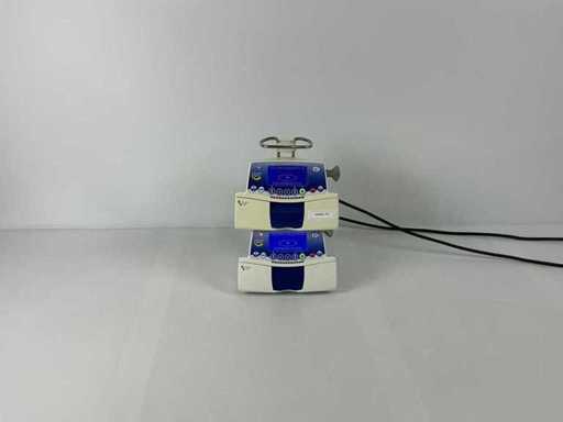 Fresenius Kabi - Volumat Agilia D - Infusiepomp (2x)