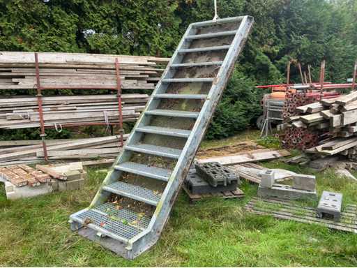 Escalier en fer 12 marches Escalier fixe